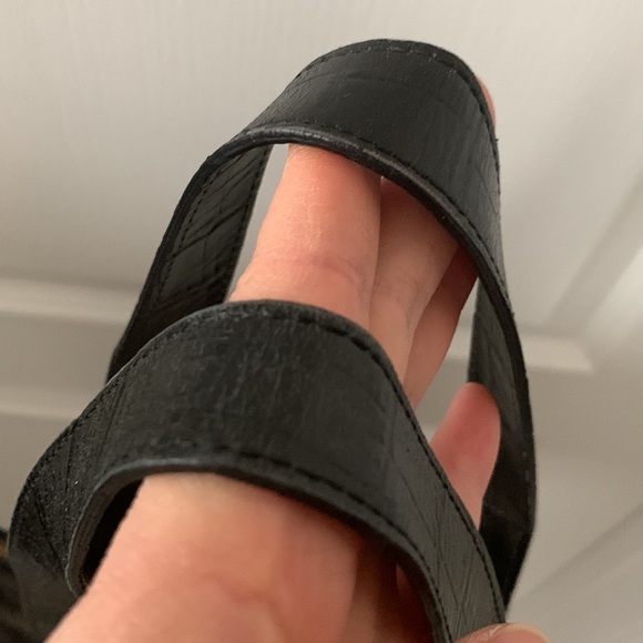 BANANA REPUBLIC Factory Leather Croc Print Shoulder Bag - Picture 12 of 16